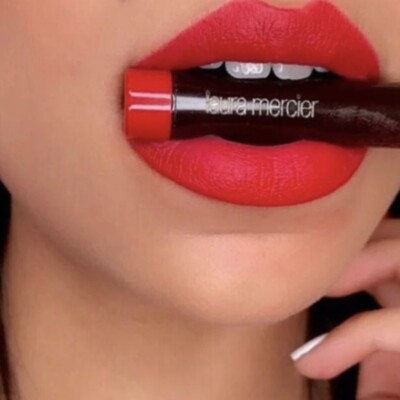NEW Laura Mercier Velour Extreme Matte Lipstick 0.42g in DOMINATE