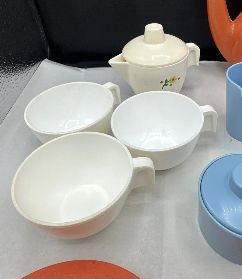 Lote mixto de 20+ piezas de colección Fisher-Price & Chilton juego de té lote - como se muestra Foto 3 de 4