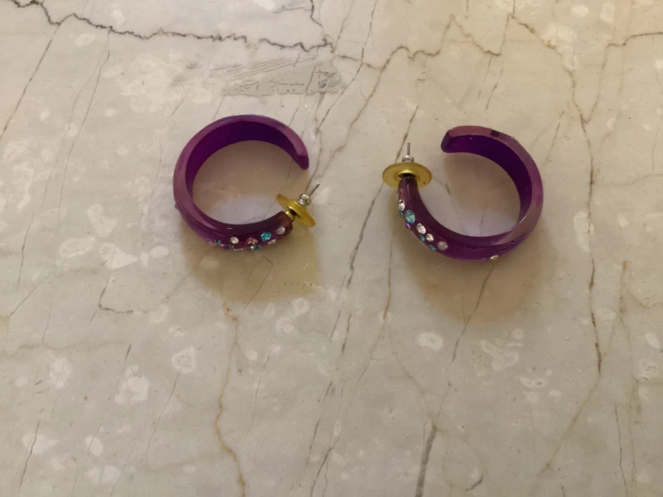 Amethyst Purple  Classic Hoops | Vintage Lucite Hoop Earrings  with crysrals - Image 4 of 4