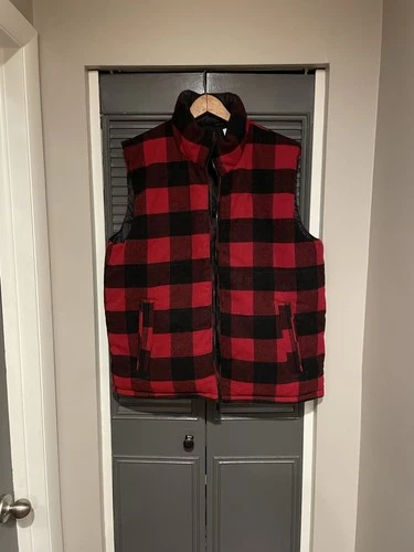 GH BASS Heavy weight WARM 🔥Red and Black Buffalo Plaid Puffer Vest - product listing photo