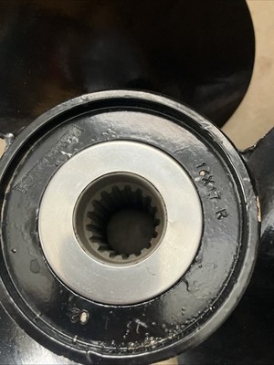 Volvo Penta 16x17R Propeller 872002