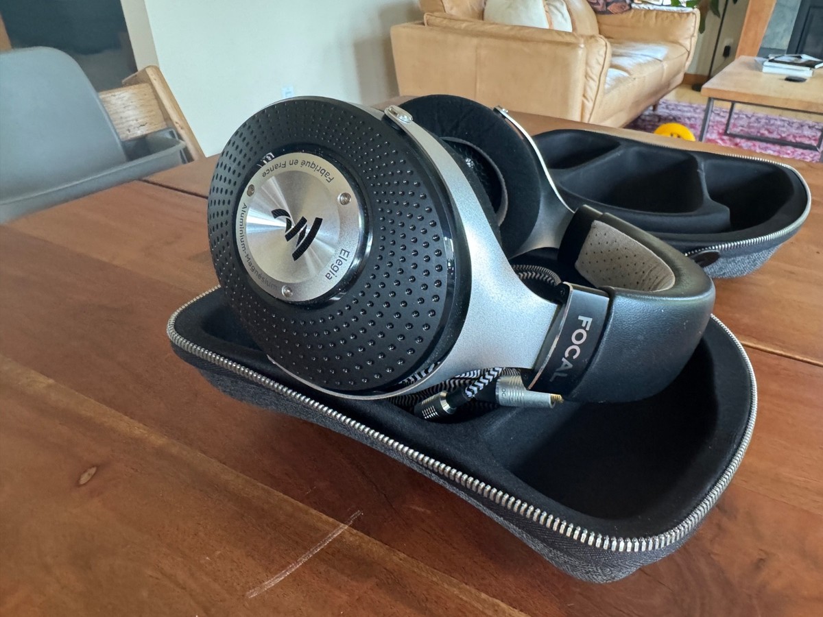 Focal elegia フォーカル　エレジア　美品 Focal Elegia Over the Ear Wired Headphones - Black for sale online
