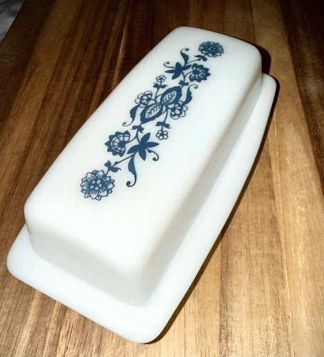 Vintage Pyrex Old Town Blue Butter Dish with Lid Onion Pattern Milk Glass