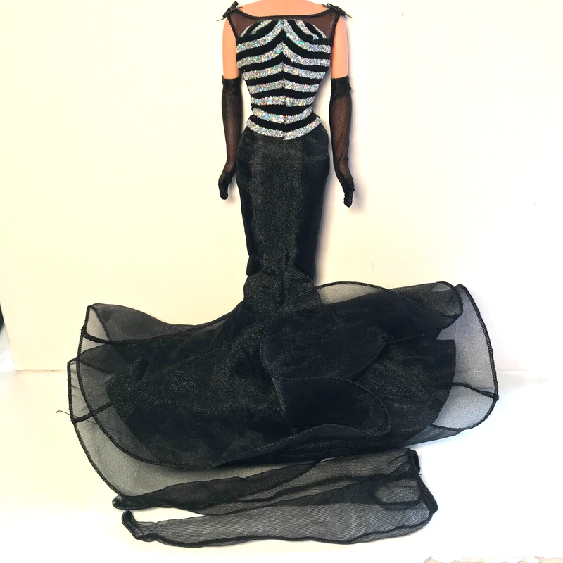  40th anniversary evening gown tights gloves silver 