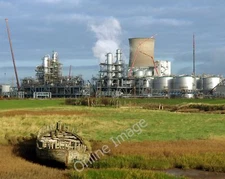Photo 6x4 Rotting versus Growing Paull A new bio-ethanol fuel plant (for  c2010