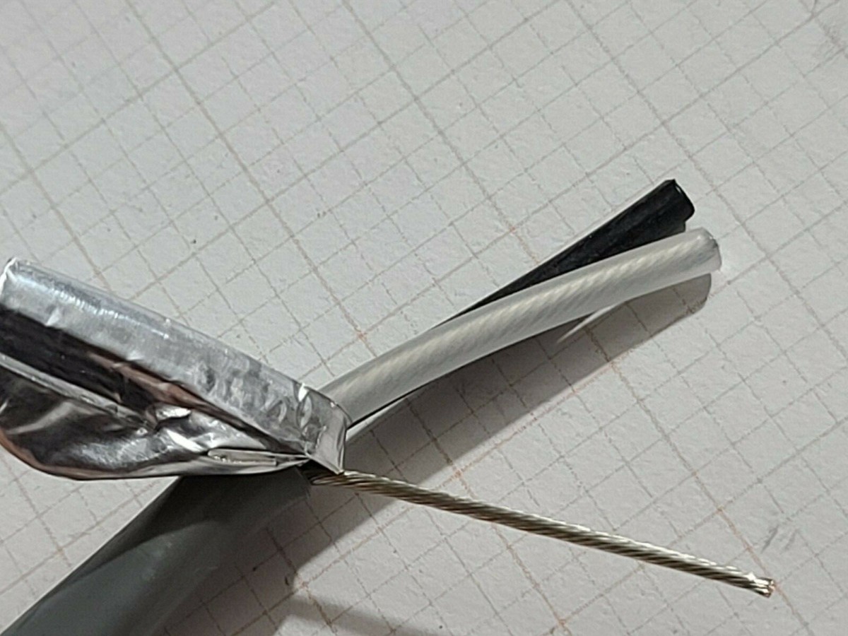BELDEN 8719 グレーケーブル 約8m40㎝ BELDEN 8719 グレー