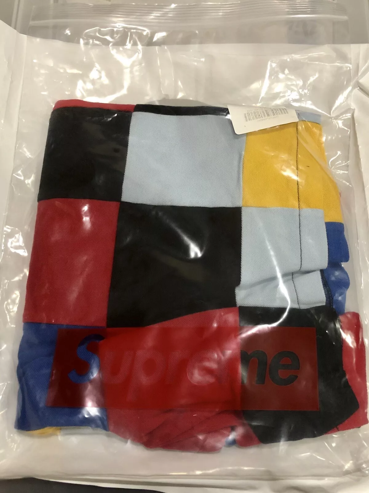Short Supreme Patchwork Piqué Taille S Rouge Bleu Neuf DS FW18 à la main