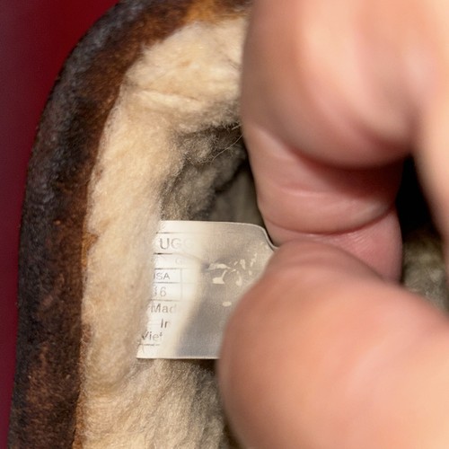 UGG AUSTRALIA S/N 5776 CHESTNUT CLASSIC SCUFF SUEDE SHEARLING SLIPPERS Size 16 - Picture 5 of 7