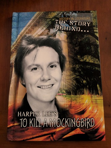 The Story Behind Harper Lee's to Kill a Mockingbird (Former library copy) - Bild 1 von 8