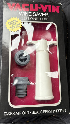 New Vacuum Wine Saver VacuVin White Pump and 2 Stoppers