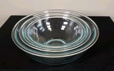 Pyrex 3-Piece Clear Mixing Bowl Set 323 325 326 Nesting Glass Bowls Made in USA 