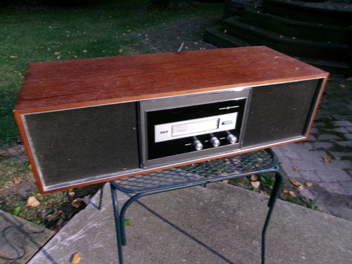 Lecteur 8 Pistes Vintage RCA Mark 8 YZD-590W – Japon – Stéréo Avec Speakers