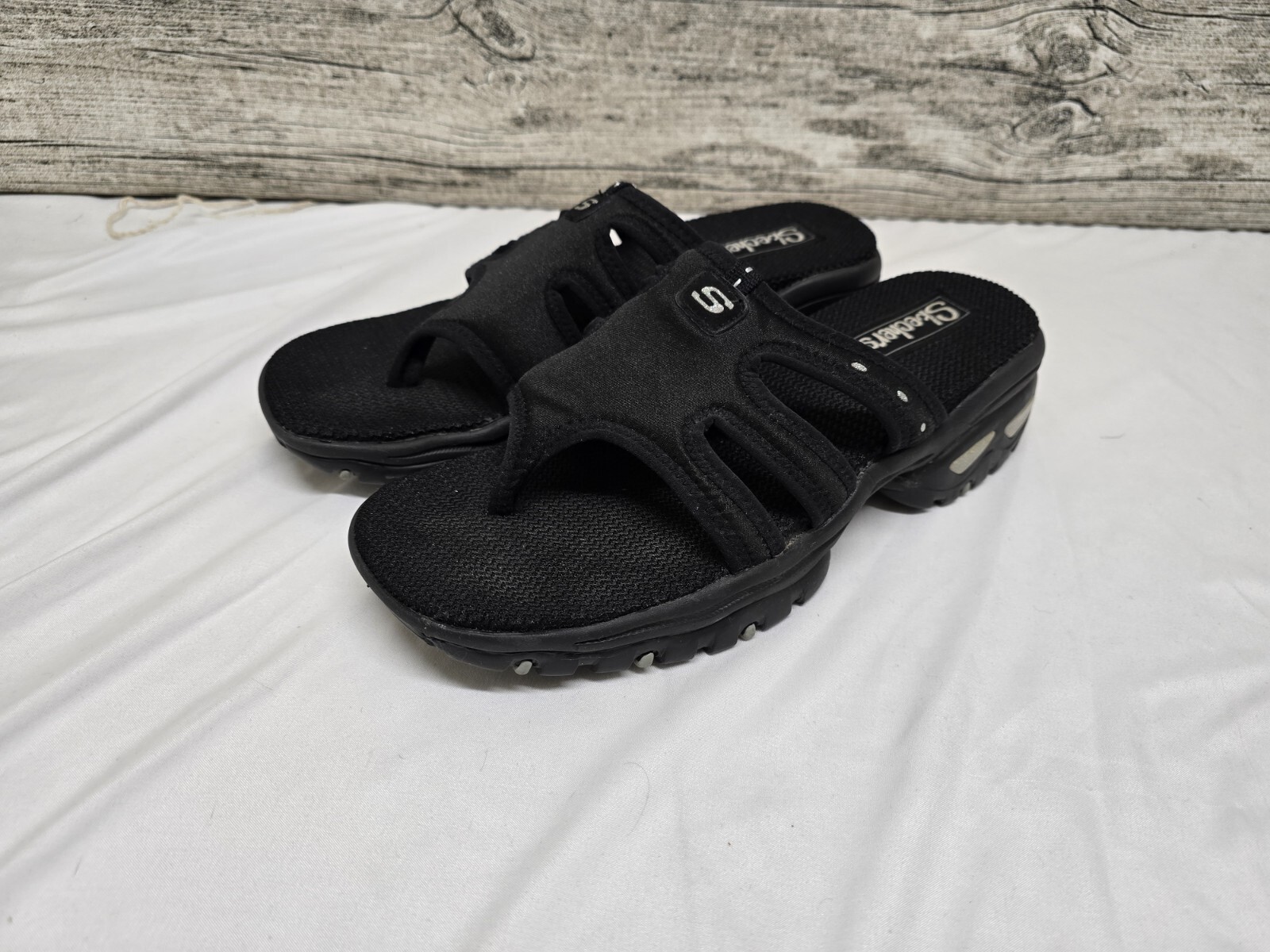 Skechers Energy Black Thong Sandals Lug Sole Sport Slide Women's Size 11