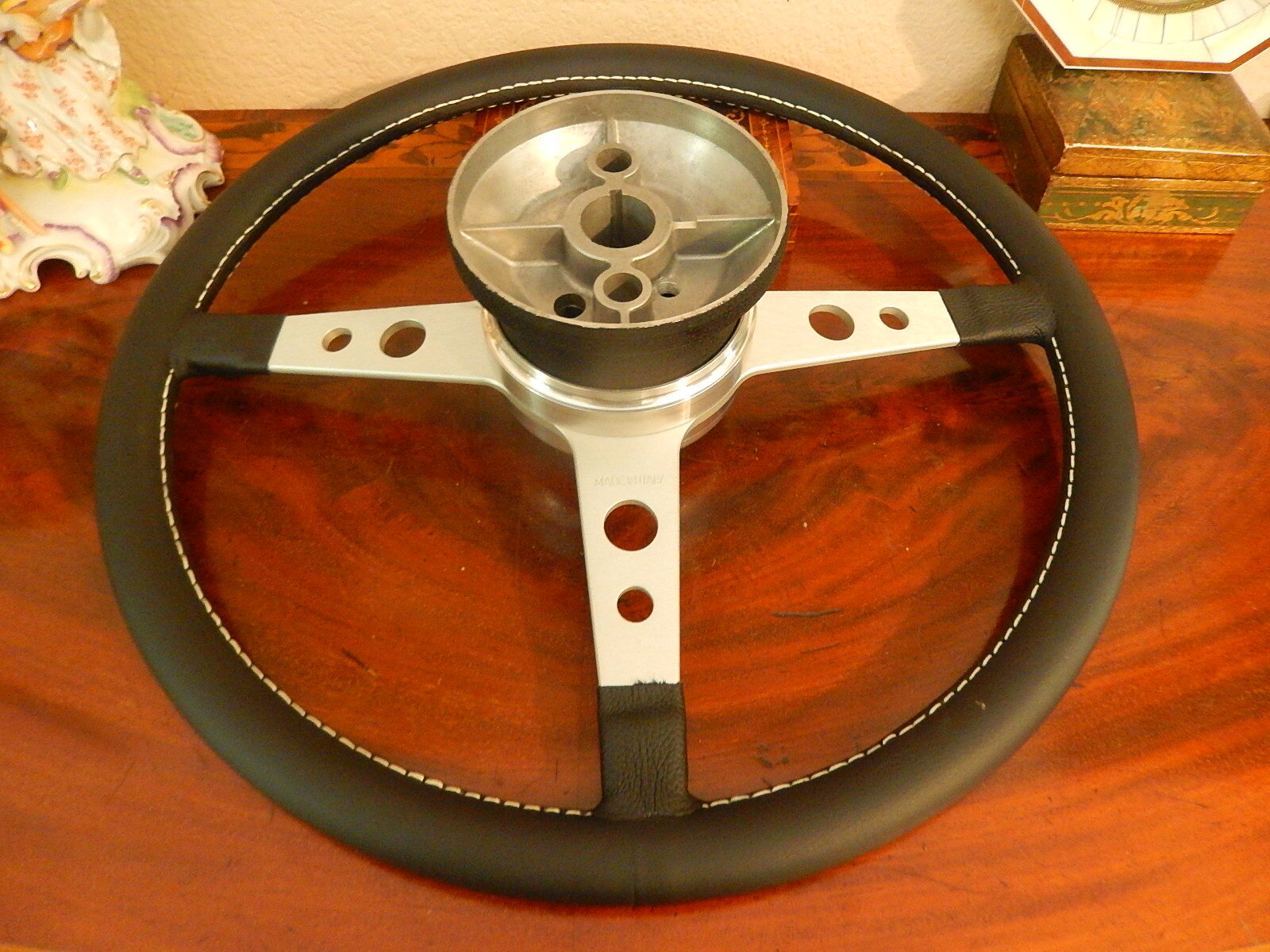 Fits Ferrari 512 - 512 BBi Leather Steering Wheel 39.5 cm - Horn button  Hub NOS