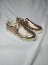 REPORT BRAND WOMANS TOBASSKO SIDE ZIP SLIP-ON SNEAKER SIZE 9 GOLD COMFORTABLE 