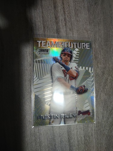 2022 Topps Stadium Club Chrome Austin Riley TEAM OF THE FUTURE ATLANTA BRAVES