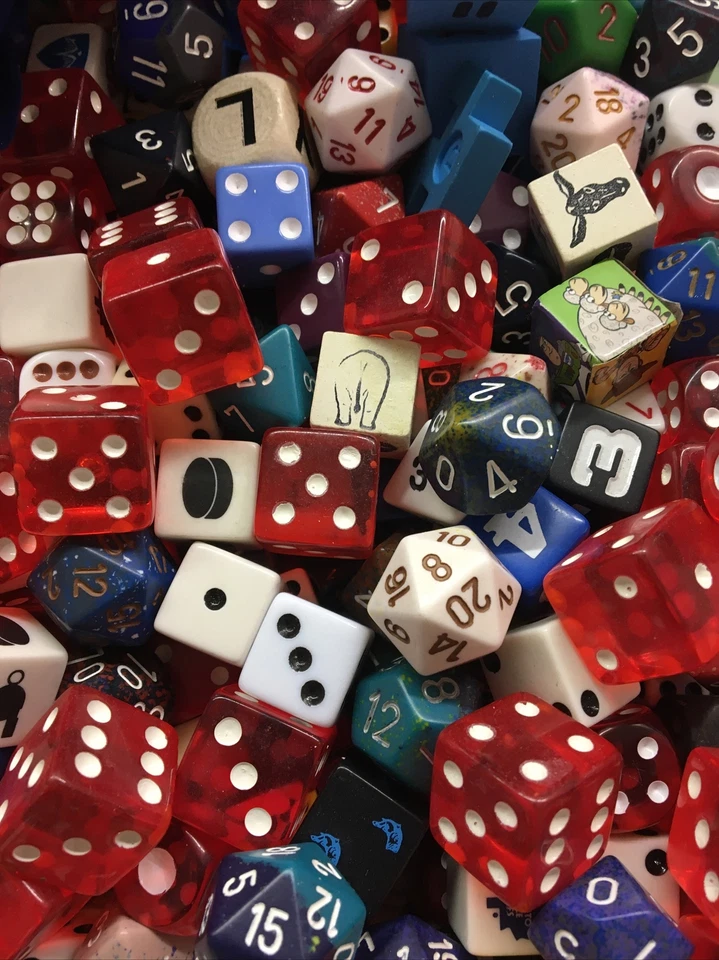 1lb 100 Mystery Dice Lot Vintage/Var Brands Shapes Designs Mixed Material - See - Image 4 of 4