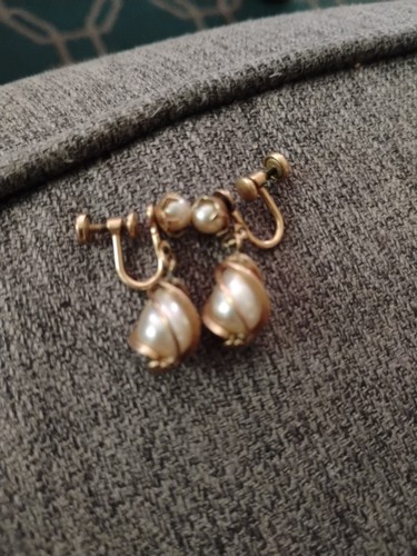 Paar Vintage HG 12kt Gold gefüllt Käfig Kunstperlen Tropfen Schraube Typ Ohrringe - Bild 3 von 3