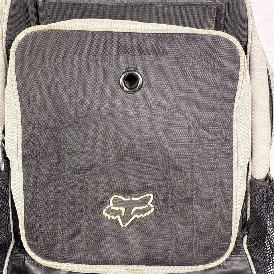 Mochila Fox Racing Motocross Tech de colección. Bonito compartimento para portátil gris/negro Foto 2 de 4