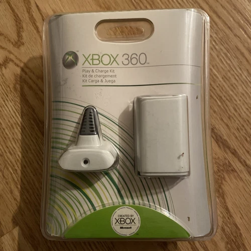 Xbox 360 Play Charge Kit Powers Wireless Controller  -image