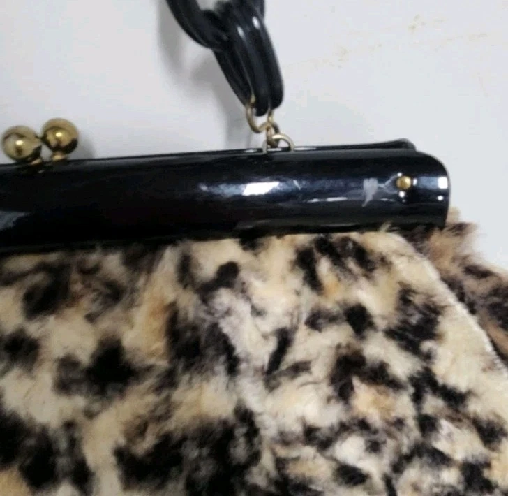 Bolso de mano de leopardo de los años 60 bolso de eslabones de cadena sintética cartera vintage Foto 3 de 4