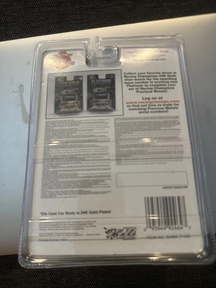 Serie Metales Preciosos Chapados en Oro 24K “NASCAR, Reflejos en Oro”. Foto 2 de 2