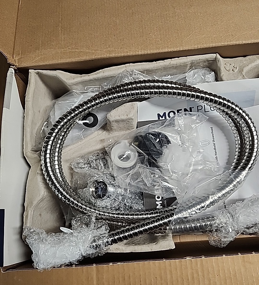 MOEN Brecklyn SingleHandle 6Spray Tub and Shower Faucet