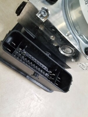 Genuine OEM 2018-2020 Hyundai Tucson ABS Control Unit (58920