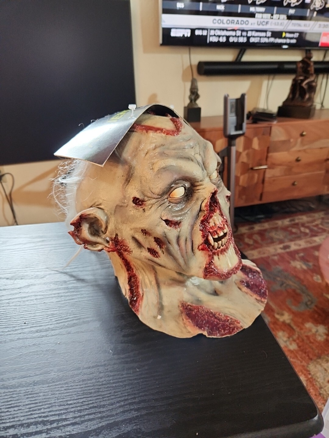 Picture 2 of 6