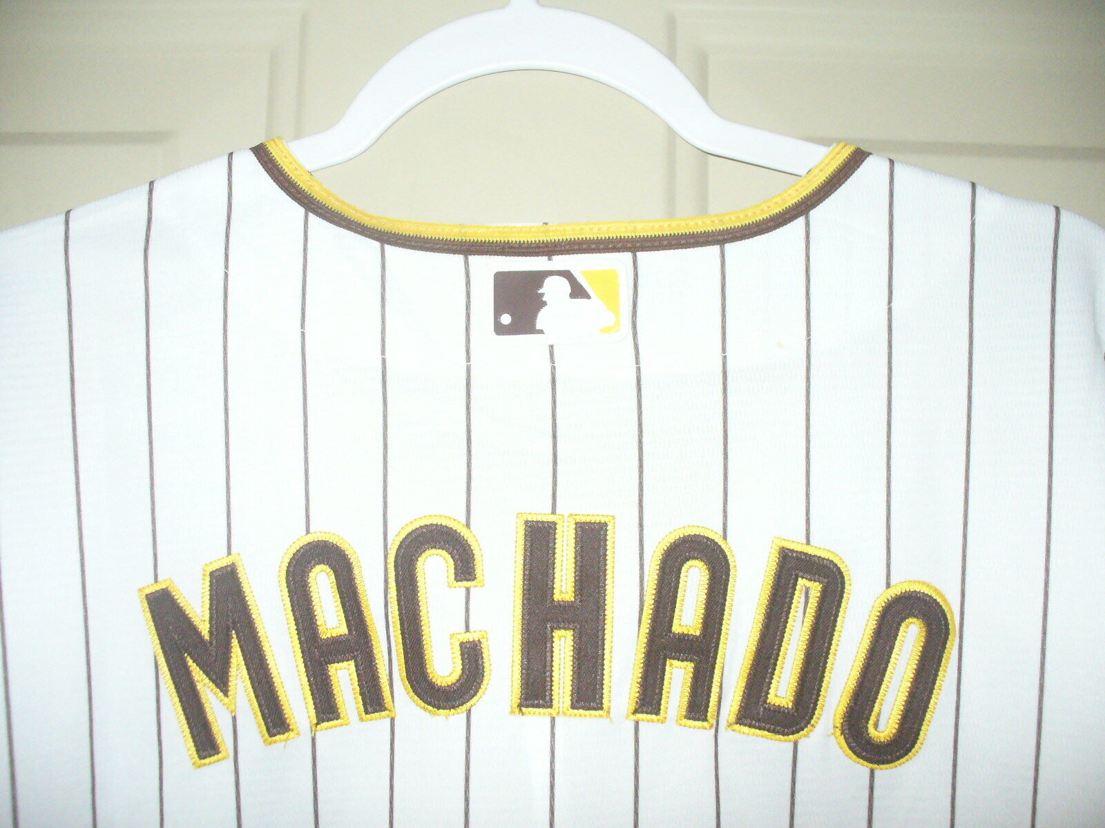 Mens NIKE San Diego Padres MANNY MACHADO Sewn JERSEY White P/S –