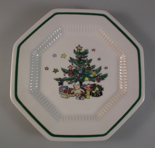 NIKKO CHRISTMASTIME 5 PIECE PLACE SETTING EXCELLENT!! - Picture 5 of 7