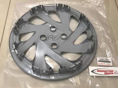 16-19 PRIUS C TYPE C Genuine Toyota Wheel Cover HUB CAP 16 INCH