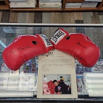Muhammad Ali Leon Spinks Signed Everlast Boxing Gloves