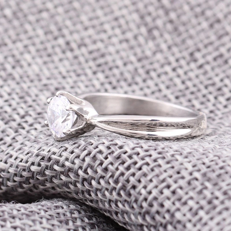 Banda de circonita cúbica AAA de corte redondo de 6*6 mm para mujer anillo de regalo de boda de acero titanio tamaño 5-9 Foto 4 de 4