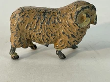 Antique Cast Iron Figurine Hubley  2 "  Figure Miniature Sheep Ram