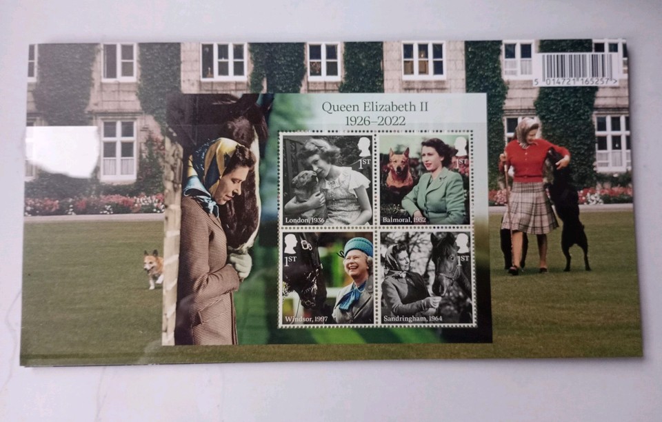 Royal Mail 2026 Queen Elizabeth II Centenary Presentation Pack 681 ...