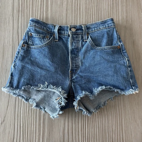 Levi’s 501 High Rise Denim Shorts Medium Wash Women’s Size 24