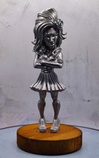 Amy Winehouse statue- Metalic Silver Finish