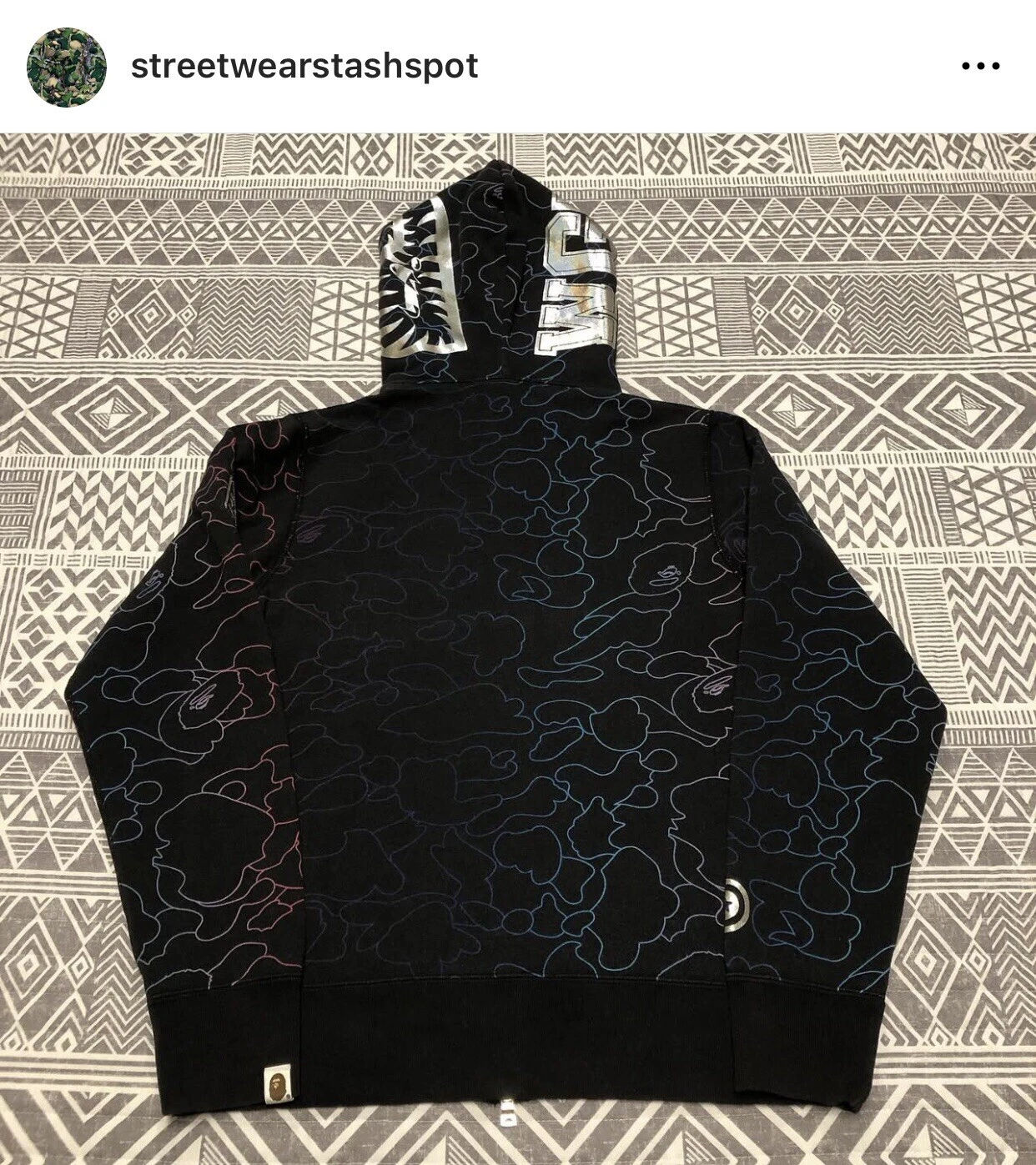 A BATHING APE (BAPE) Felpa con cappuccio e zip intera A Bathing Ape Bape Gradient 1° squalo mimetico taglia small