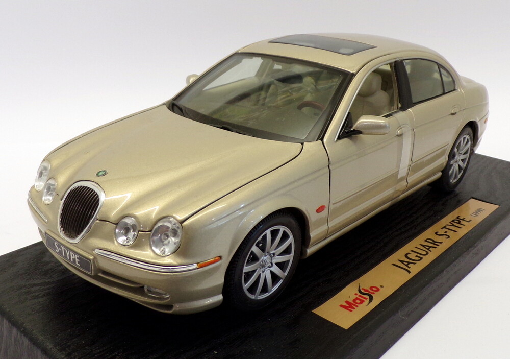 マイスト　jaguar S-TYPE ゴールド　1/18 Maisto 1/18 Scale Model Car 31865 - 1999 Jaguar S-Type