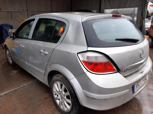 13214862 Tapa Exterior Combustible para OPEL ASTRA H BERLINA Enjoy 2006 6993608 - Imagen 4 de 5