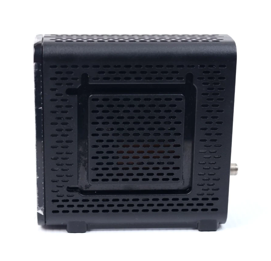 ARRIS Touchstone CM8200A DOCSIS 3.1 Ultra Fast Cable Modem - Black r823 - Image 3 of 4