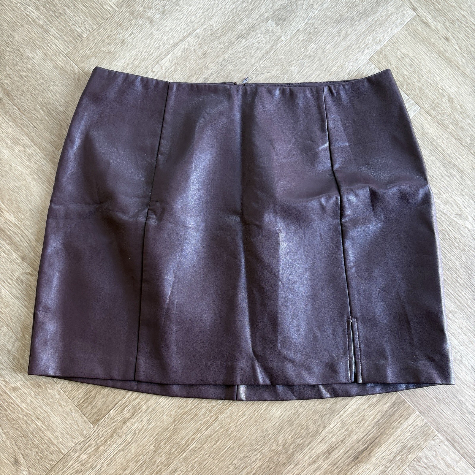 New Look Faux Leather Dark Purple Violet A-Line Short Skirt With Zip Size UK 22