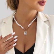 Women's Classic Style Pearl Beaded Pendant Necklace Jewelry