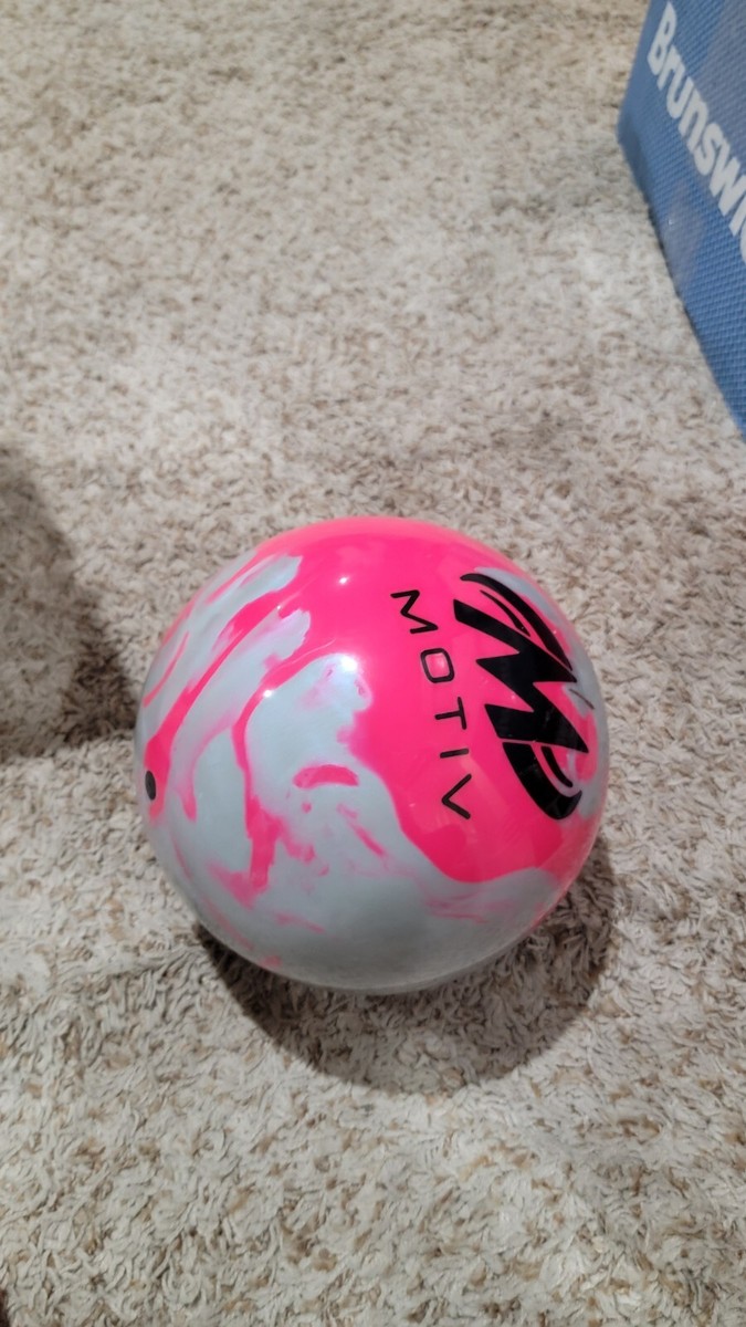 Motiv Top Thrill Hybrid Bowling Ball 1st Quality | 15 Pounds