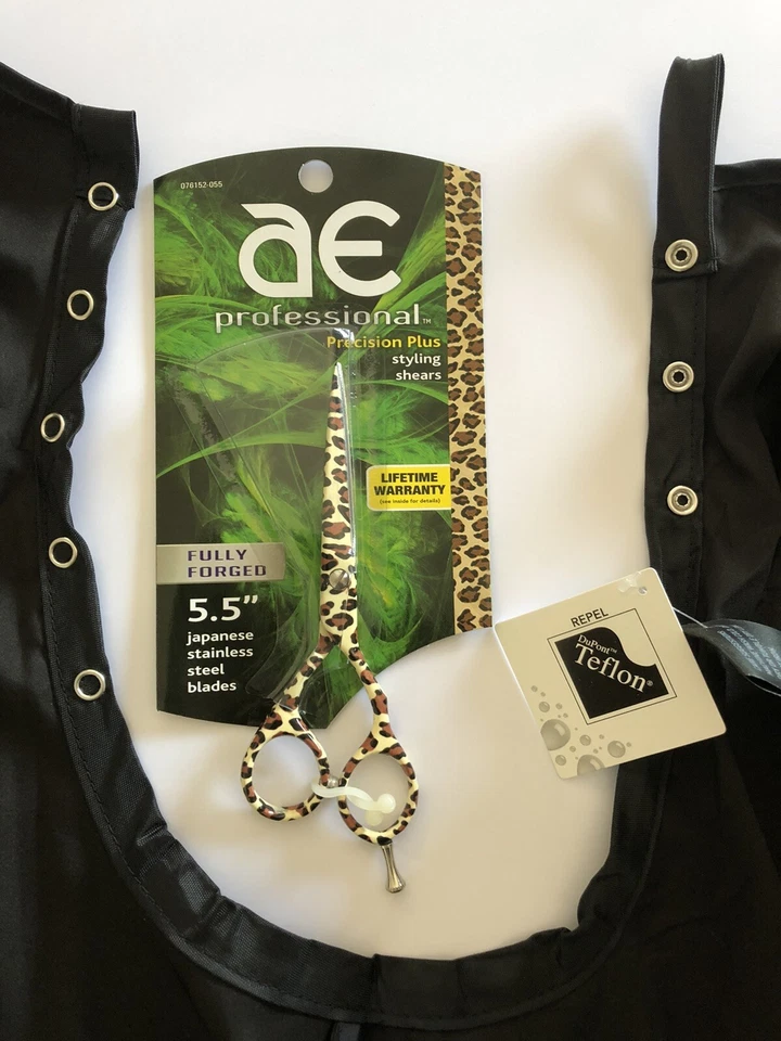 $90 Oster-AE 5.5" Shear & Black Cape *Water+Stain Resistant Polyester w/snaps - Image 2 of 4