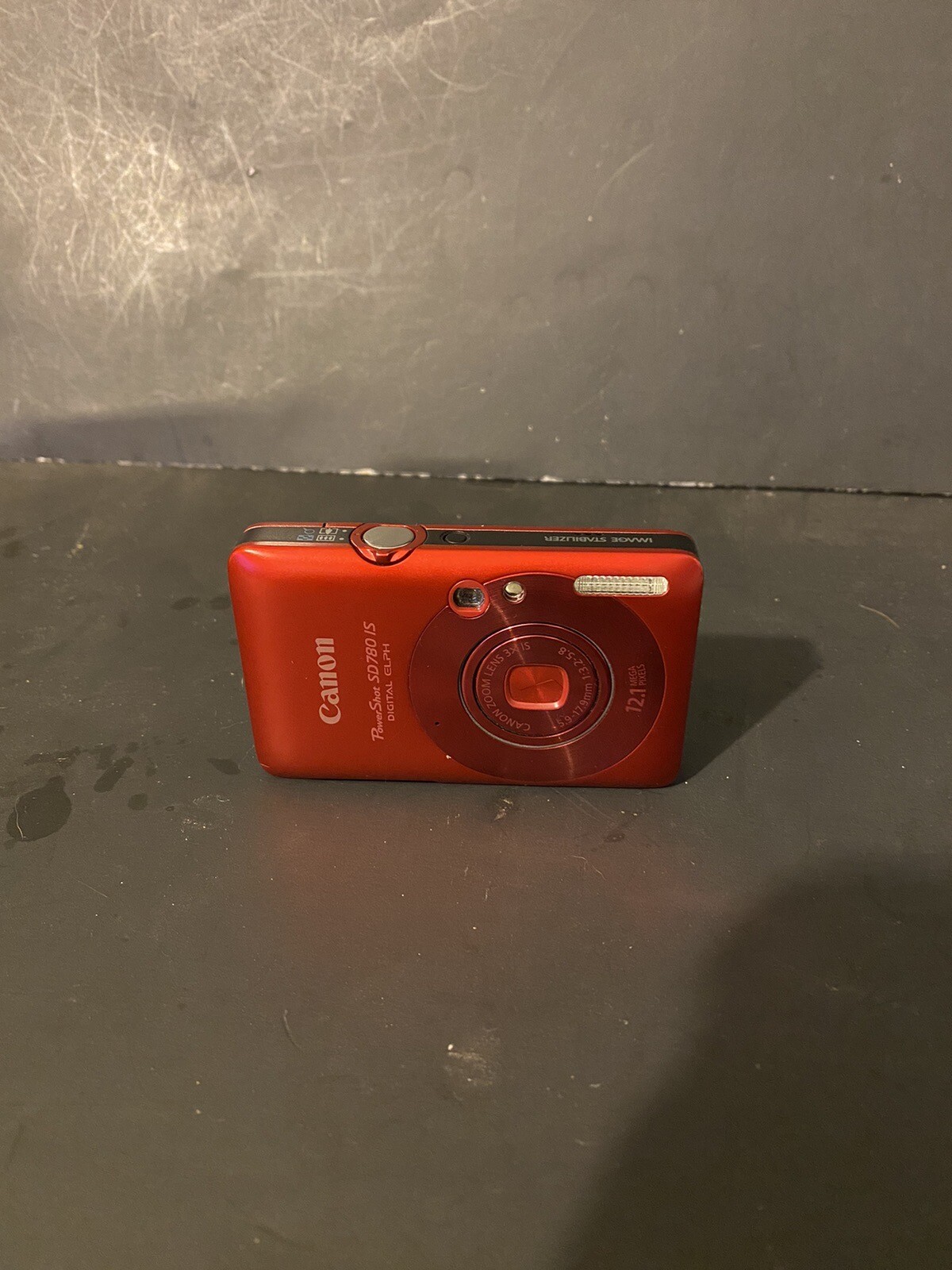 Canon PowerShot SD780 IS Red 12.1MP 3x Optical Zoom Digital Camera