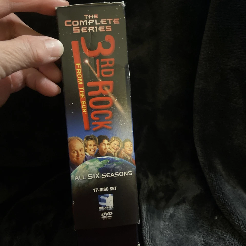 3rd Rock From The Sun The Complete Series All Six Seasons - Image 3 of 4