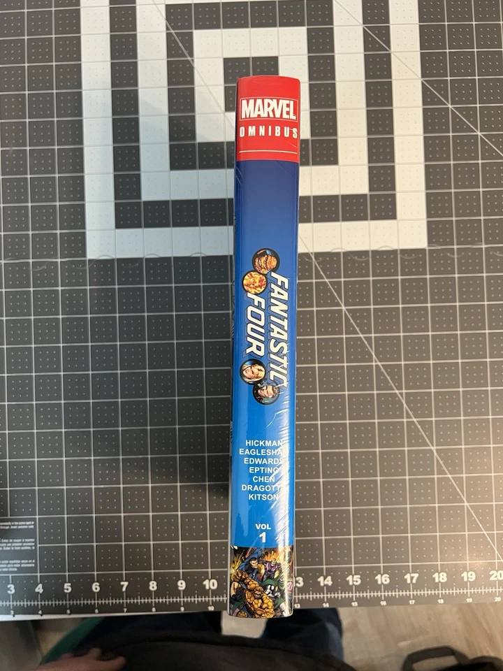 Fantastic Four by Jonathan Hickman Omnibus Vol 1 Marvel HC Brand New Sealed OOP - Image 3 of 4