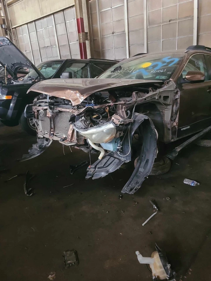 2010-2014 SUBARU LEGACY ENGINE FUSE BOX (ENGINE COMPARTMENT) Foto 4 de 4